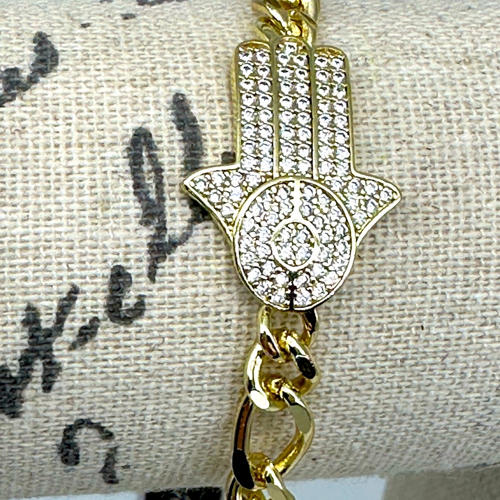 NWT Retail $170.99 Unisex Bracelet W/ Crystal Pave Diamond Cut Gold Hamsa 7.5”